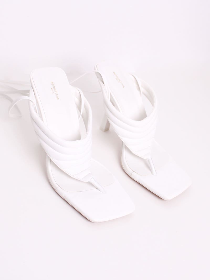 Pretty Little Thing - Sandales à talons blanches T.41