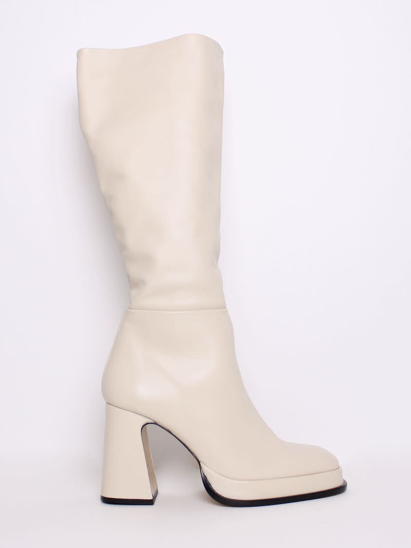 Souliers Martinez - Bottes à talons cuir beige T.41