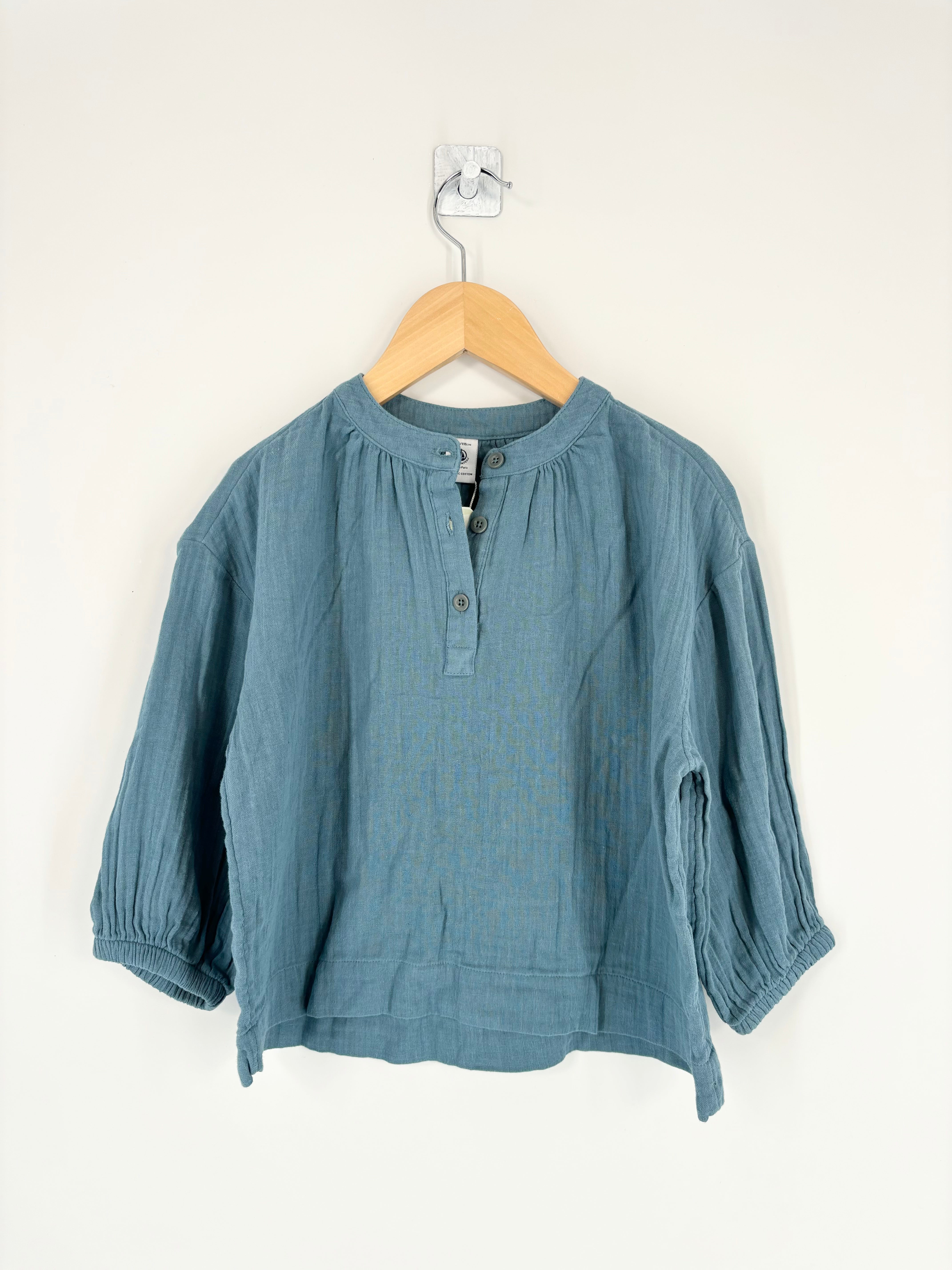 Petit Bateau - Blouse bleue boutons neuve T.5 ans