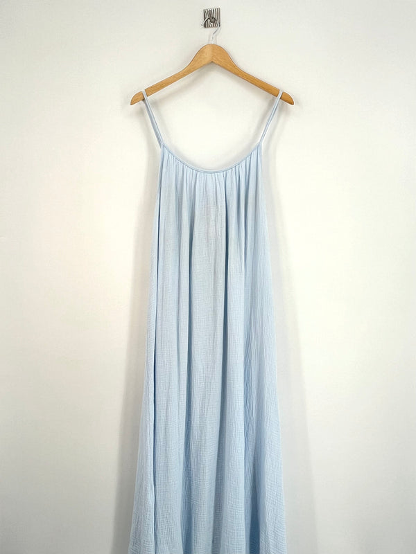Pretty Wire - Robe longue bleue ciel gaze de coton T.U