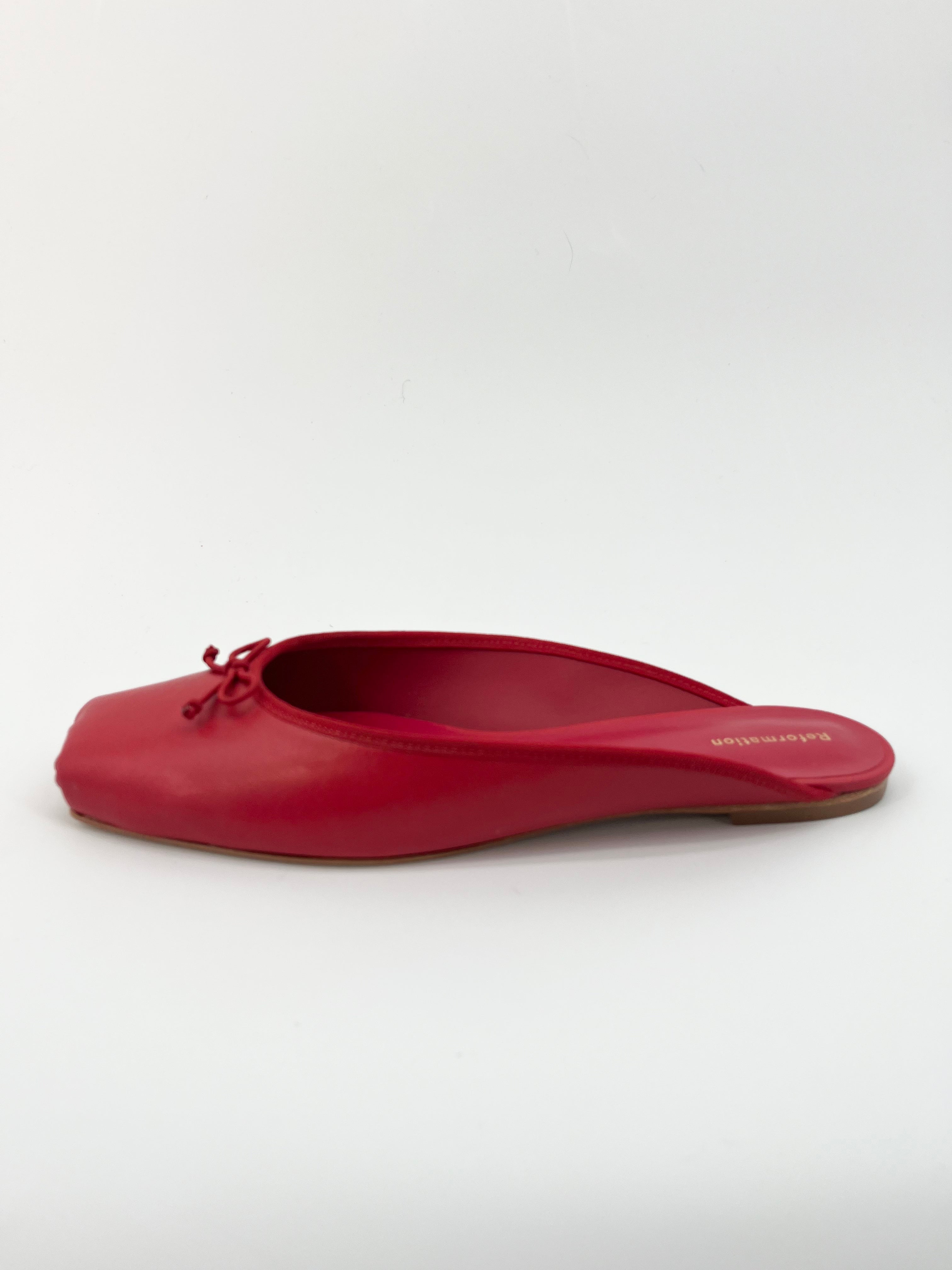 Reformation - Ballerines rouges bout carrés T.40