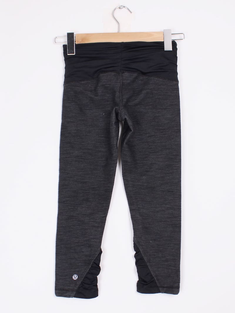 Lulu Lemon - Legging court gris foncé T.XS